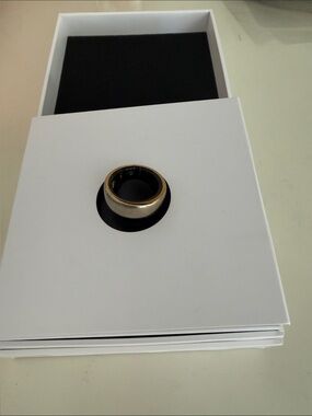 Smart Activity Ring - Gold and Black Wearable